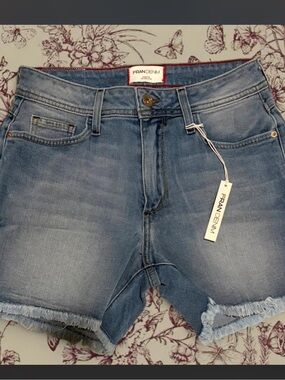 NWT Fran Denim "Lauren" Athletic Fit Shorts Size 26